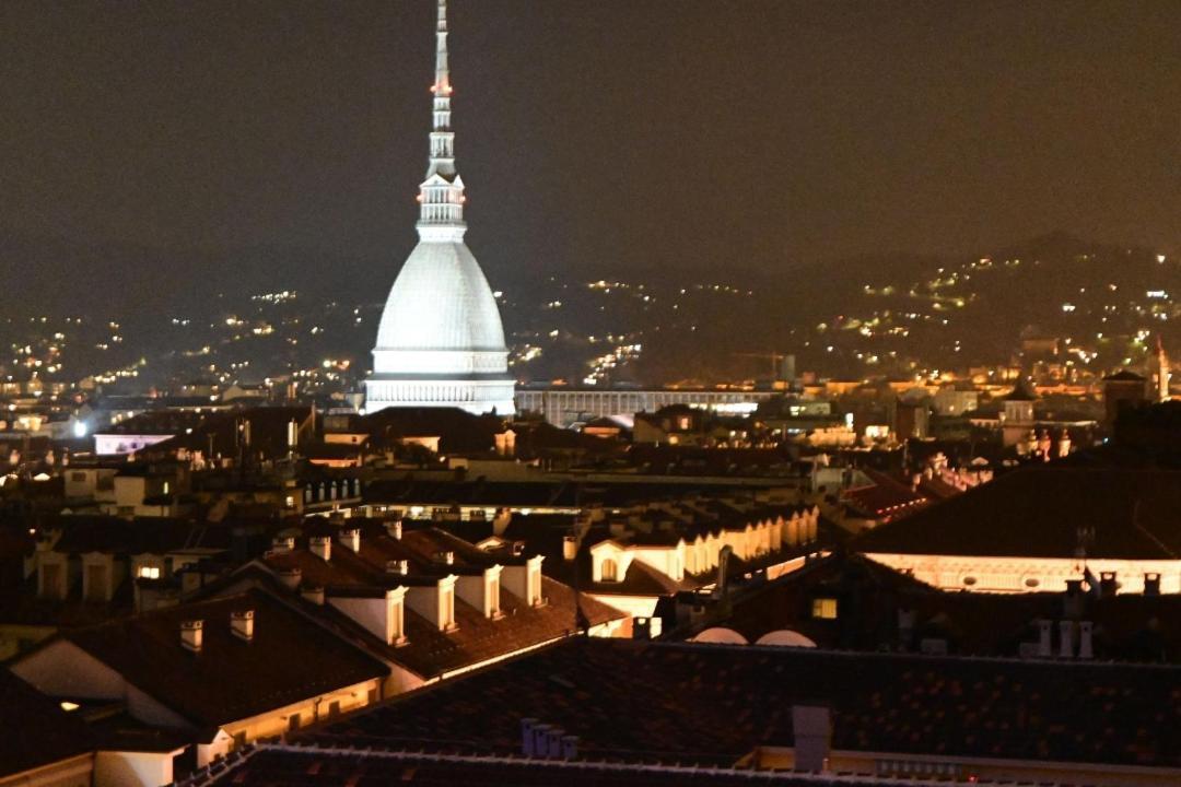 Domus Nova - Una Finestra Sui Tetti Torino Dış mekan fotoğraf