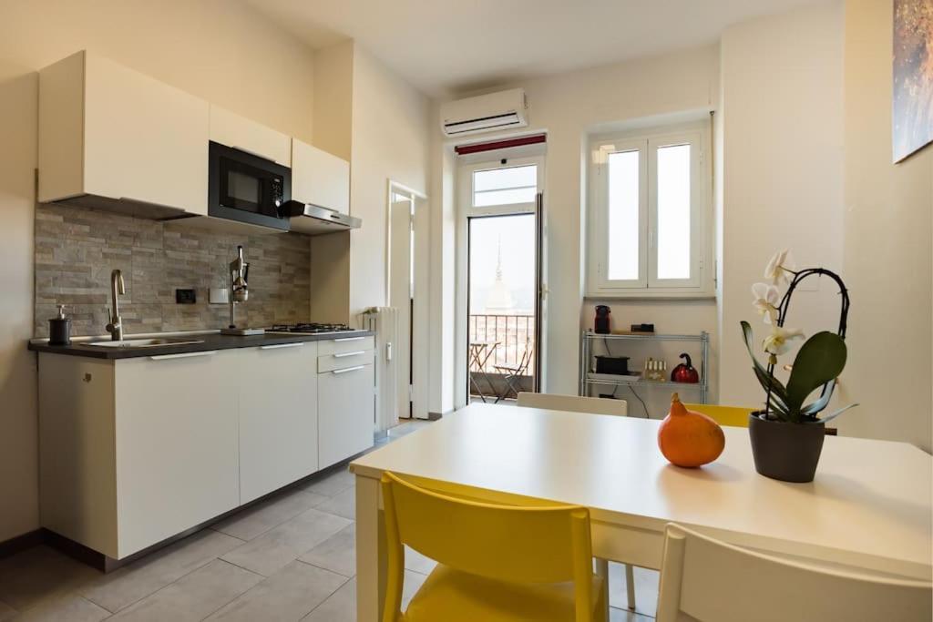 Domus Nova - Una Finestra Sui Tetti Torino Dış mekan fotoğraf